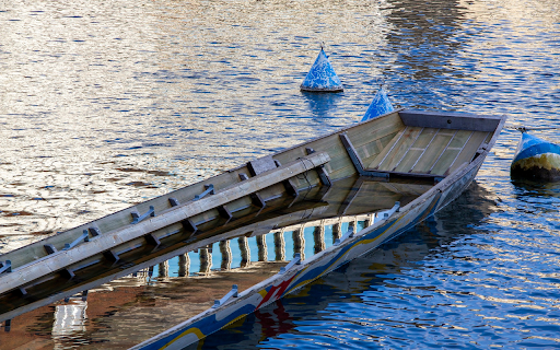 Long boat on the river from Chrome web store to be run with OffiDocs Chromium online Long boat on the river from Chrome web store to be run with OffiDocs Chromium online
