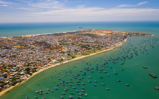 Mũi Né Coastline – A Stunning Panorama of Sun, Sand, and Sea from Chrome web store to be run with OffiDocs Chromium online Mũi Né Coastline – A Stunning Panorama of Sun, Sand, and Sea from Chrome web store to be run with OffiDocs Chromium online