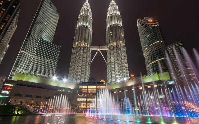 Petronas Twin Tower Water Fountain from Chrome web store to be run with OffiDocs Chromium online Petronas Twin Tower Water Fountain from Chrome web store to be run with OffiDocs Chromium online